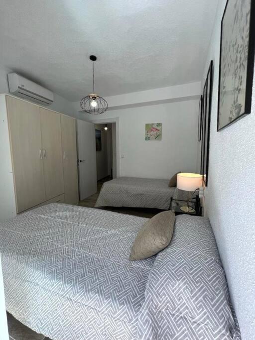 דירות בנידורם Apartamento Centrico Y En Primera Linea De Playa מראה חיצוני תמונה