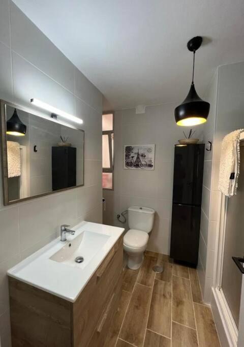 דירות בנידורם Apartamento Centrico Y En Primera Linea De Playa מראה חיצוני תמונה