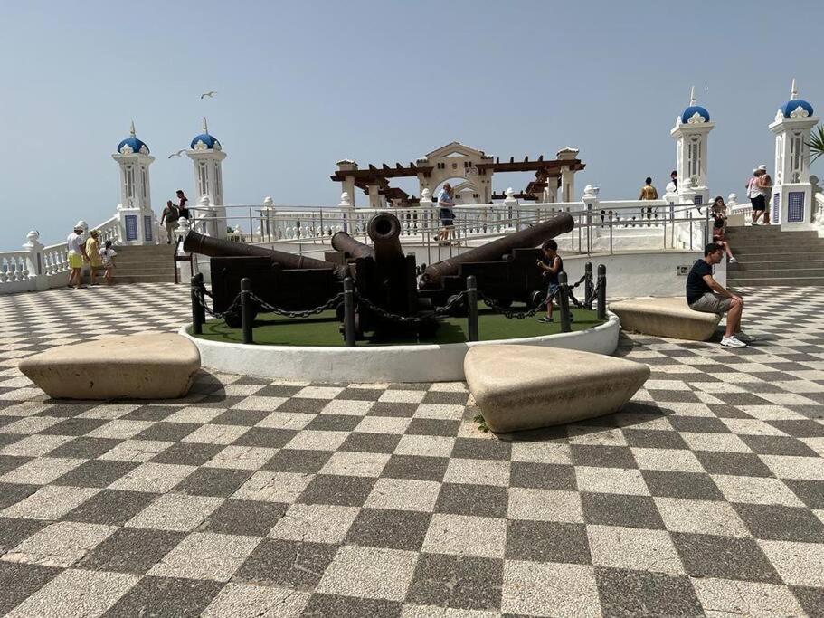 דירות בנידורם Apartamento Centrico Y En Primera Linea De Playa מראה חיצוני תמונה